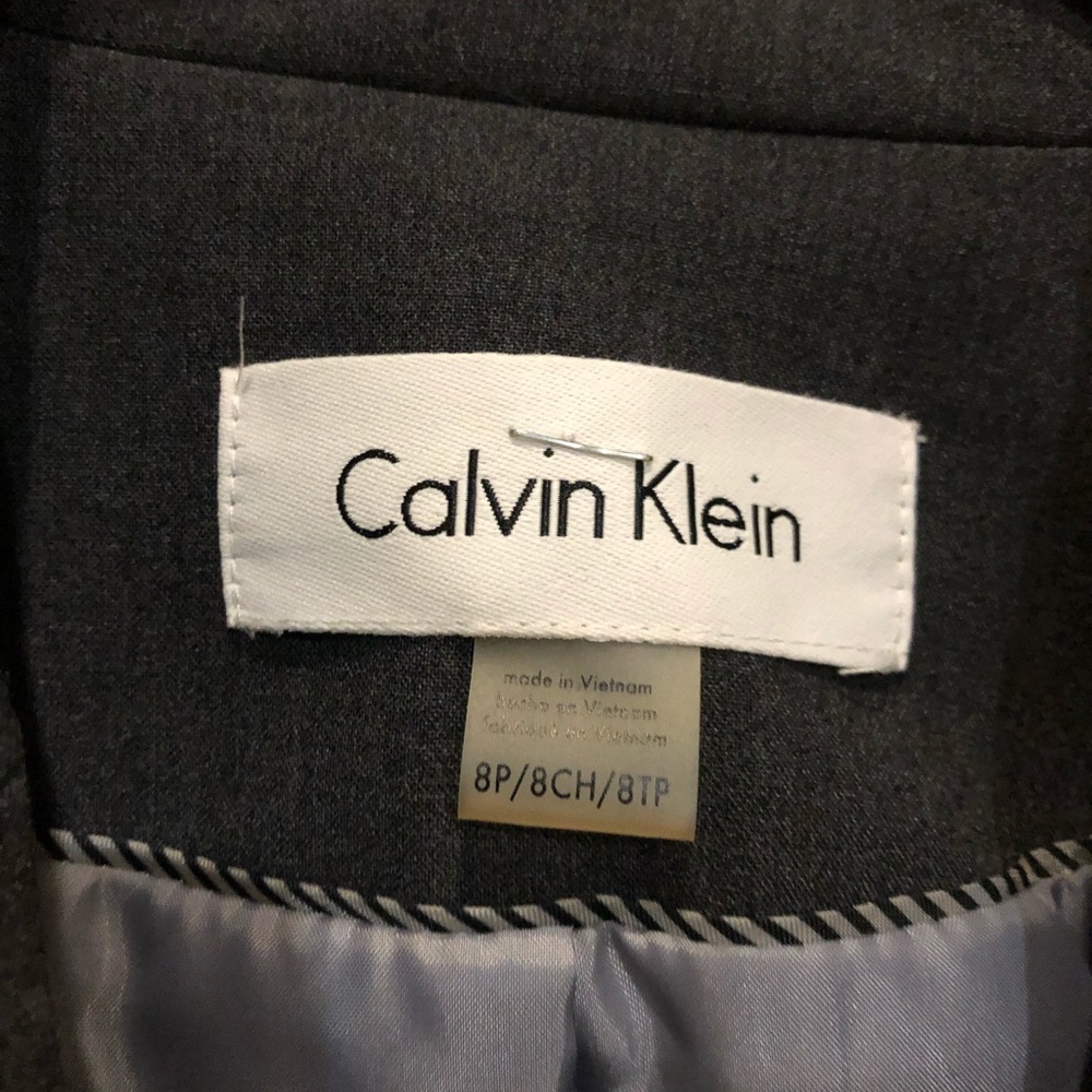 Calvin Klein Suit set - Picture 4 of 6
